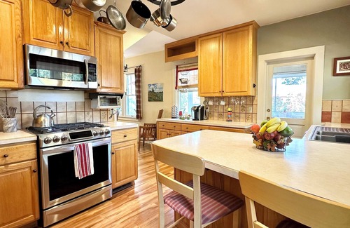 Old North End House | Historic Family Retreat! 4 Minutes to Downtown & Colorado College