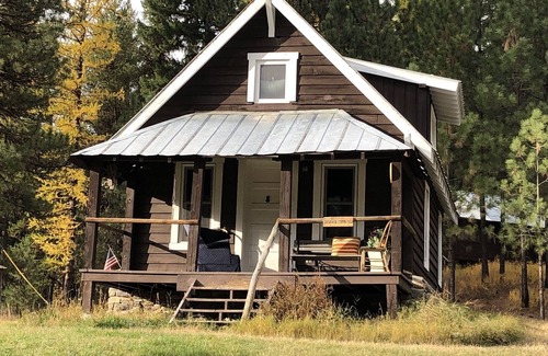 Condon House | Historic Family Style Homestead Cabin