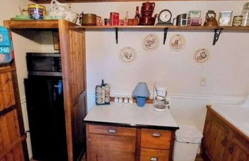 Sheridan Other | Historic Farmhouse Cabin in the Ruby Valley