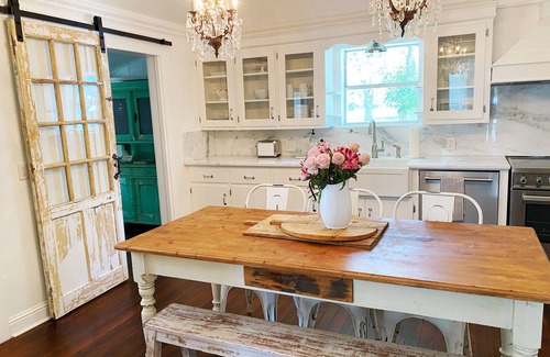 Fayetteville House | Historic Farmhouse near Round Top, Texas