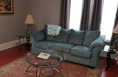 Greenville Apartment | Historic feel Chestnut near ECU, Hospital, & Uptown Greenville