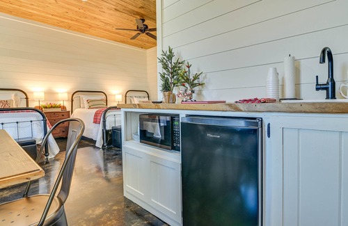 French Camp Apartment | Historic French Camp Studio - Pets Welcome!