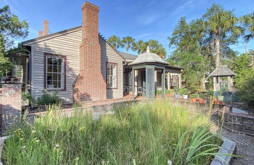 Historic Downtown Apalachicola Apartment | Historic Garden Suite in Beautiful Apalachicola