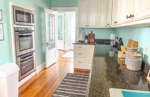 East of Broadway House | Historic Gem in Downtown Little Rock, Near Convention Center