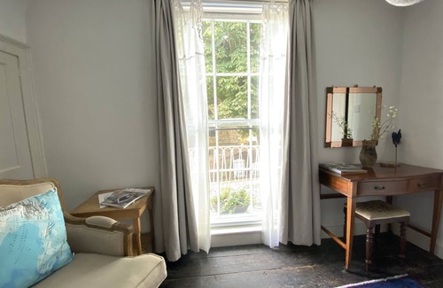 Colchester House | Historic Georgian House in Colchester Town Centre with parking