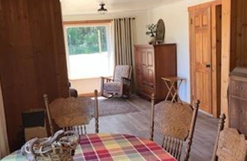 Lopez Island Cottage | Historic getaway Farmhouse! On 5 acres Available in April! Cozy retreat Isla