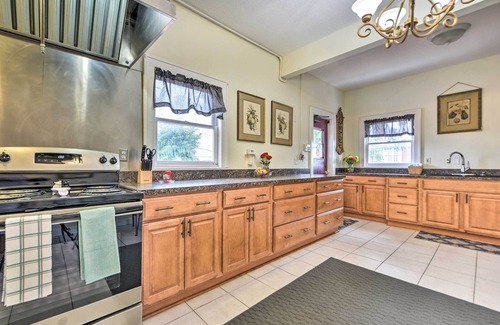 Green Cove Springs House | Historic Green Cove Springs Home - Walk to Coast!
