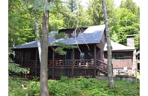 Long Lake Cabin | Historic Great Camp Kee-O-Nekh on Long Lake