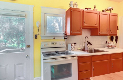 Hagerstown Apartment | Historic Hagerstown Haven: Walk to Parks, Downtown