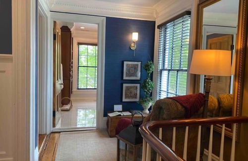Church Hill Apartment | Historic Haven in Church Hill