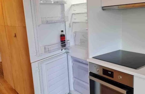 Dusseldorf Old Town Apartment | Historic Haven: Stylish 2BR Apartment In Altstadt