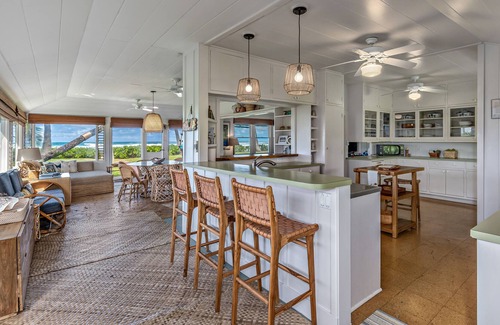 Mokuleia House | Historic Hawaii Beachfront Estate w/ Modern Design