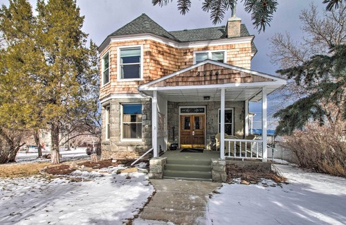 Helena Cottage | Historic Helena Home w/Mtn Views - 2 Mi to Dtwn!