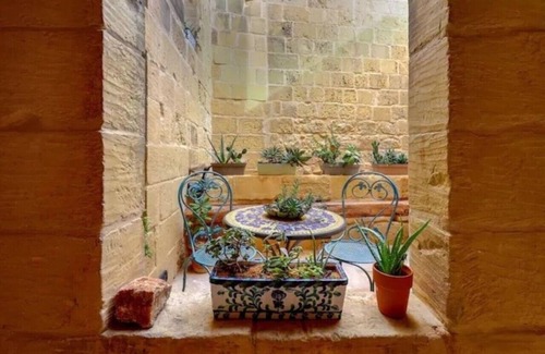 Victoria House | Historic Hideaway; Stunningly Converted Studio