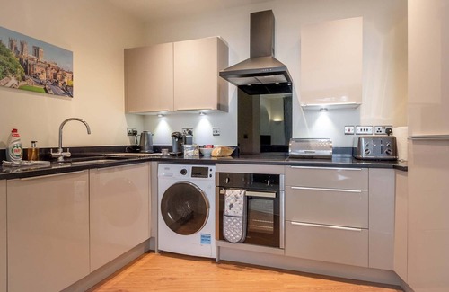 York Apartment | Historic Hideaway: Spacious 2BR Apt in York Centre