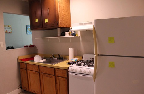 Tuskegee Apartment | HISTORIC HILL APT1 (Upstairs)