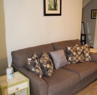 Tuskegee Apartment | HISTORIC HILL APT2 (Downstairs)
