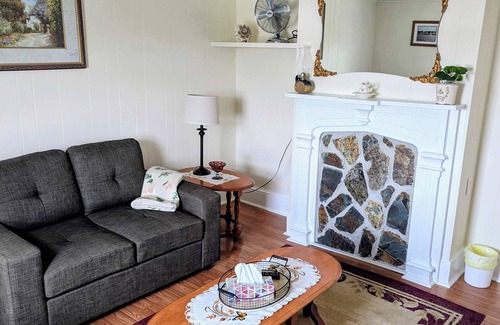Twillingate House | Historic Hillside Vacation Home