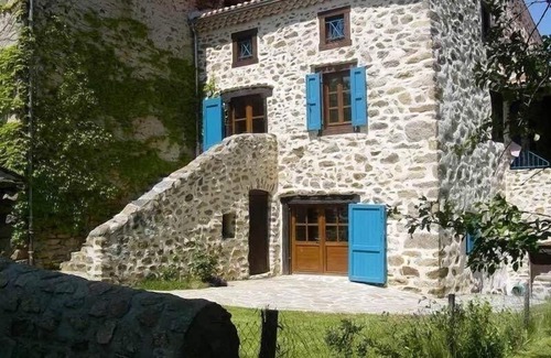 Villeneuve-dʼAllier Cottage | Historic Home by the Allier River: Terrace, BBQ, Games, Near Beach & Village Sights