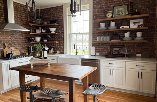 Shelbyville Other | Historic Home Farm Stay in the Heart of Bourbon Country