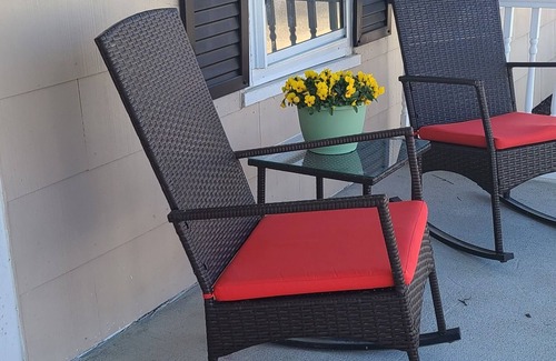 Milton House | Historic home in downtown Milton w/hot tub. Quick drive to the Delaware beaches!