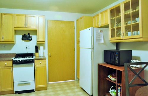 South Side Flats Apartment | Historic Home In The South Side