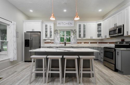 Winter Haven House | Historic home lake access, near parks and venues