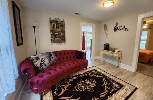 Winter Haven House | Historic home lake access, near parks and venues