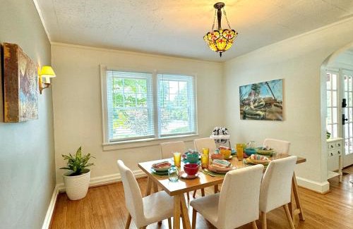 Old Towne Apartment | Historic Home, Modern Amenities- 15 Minutes to Downtown Chattanooga- Perfect for Families