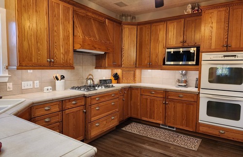 Manitou Springs House | Historic home nestled at the foot of Pikes Peak! Quick walk to downtown & More~