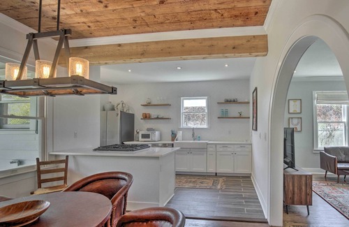 Midtown House | Historic Home w/Yard Near St Mary's Strip!
