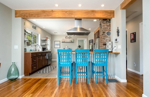 Cottonwood House | Historic home WALK to Quaint Old Town Cottonwood! Close to SEDONA and Jerome!