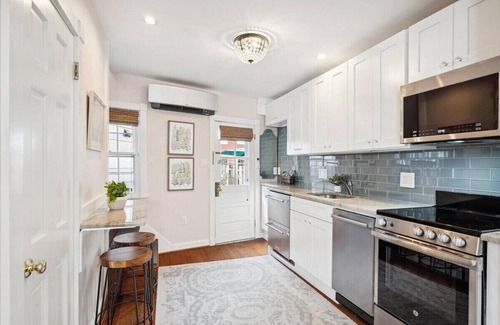 Historic District House | Historic Home with Parking Steps From Capital & USNA