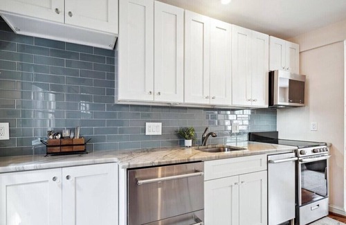 Historic District House | Historic Home with Parking Steps From Capital & USNA