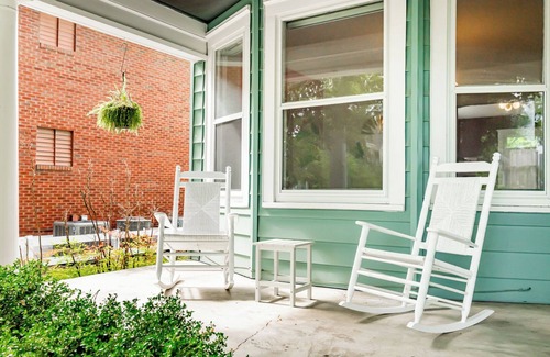 Bardstown House | Historic Home with Secret Speakeasy right Downtown
