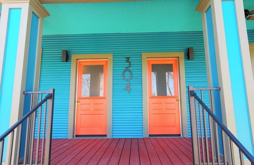 Shiner House | Historic Home with Whimsical Theme located 3 blocks from Shiner Brewery