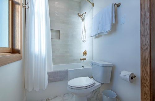 Tetonia House | Historic Homestead with Pond and Teton Range Views