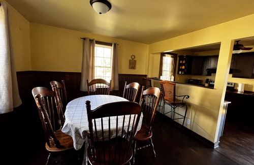 Kingsport Cottage | Historic house in the heart of downtown Kingsport