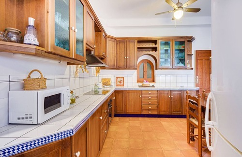 Pozo-Lorente Villa | Historic House near Alcalá del Júcar