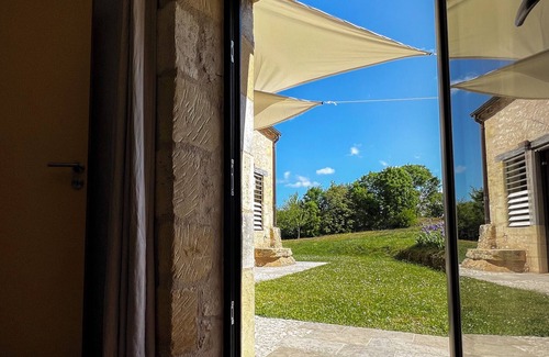 Bayac House | Historic house renovated into Boutique