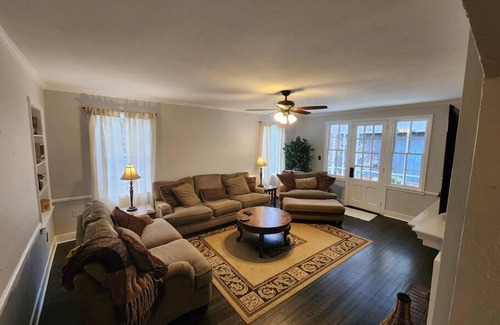 Macon House | Historic Ingleside Avenue Charm