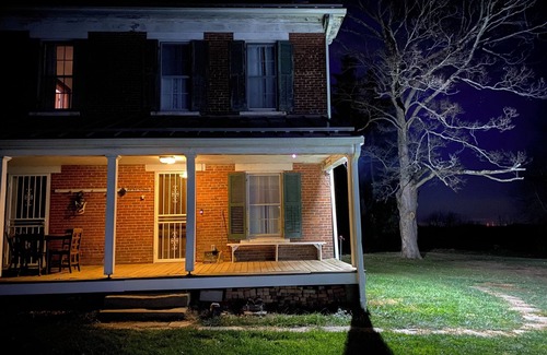 Belmont House | Historic James Kinney Farm House