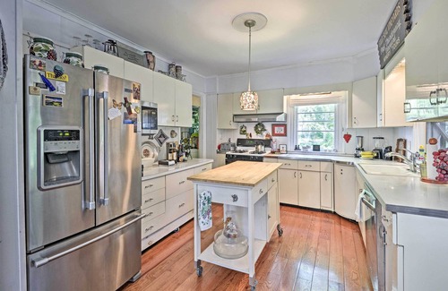 Hammondsport House | Historic Keuka Lake Estate in Hammondsport w/Pool