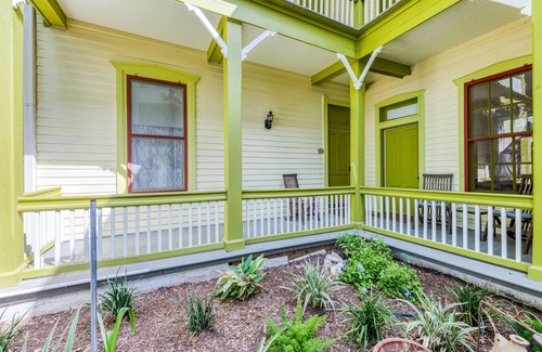 Arsenal Apartment | Historic King William Loft | Down Town | Pearl