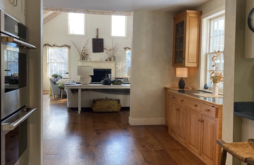 Landgrove House | Historic Landgrove Schoolhouse, close to Manchester & Skiing