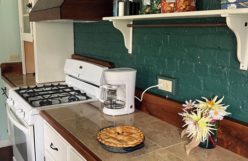 Beverly House | Historic Laura Jackson Arnold House