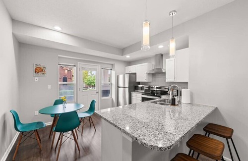 Cleveland Apartment | Historic Little Italy Two Bedroom w/Private Drive