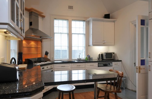 Westerham Cottage | Historic Lodge near to English Heritage attractions, 50 mins from London