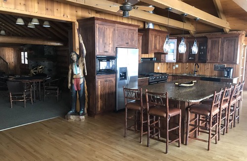 Land O Lakes Cabin | Historic Lodge near Boulder Junction 8 bed 4 bath