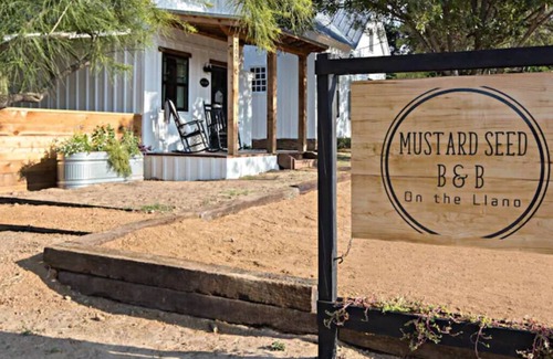 Llano Cottage | Historic Lodging on Outer Banks of Llano River, Steps to Historic Main Street